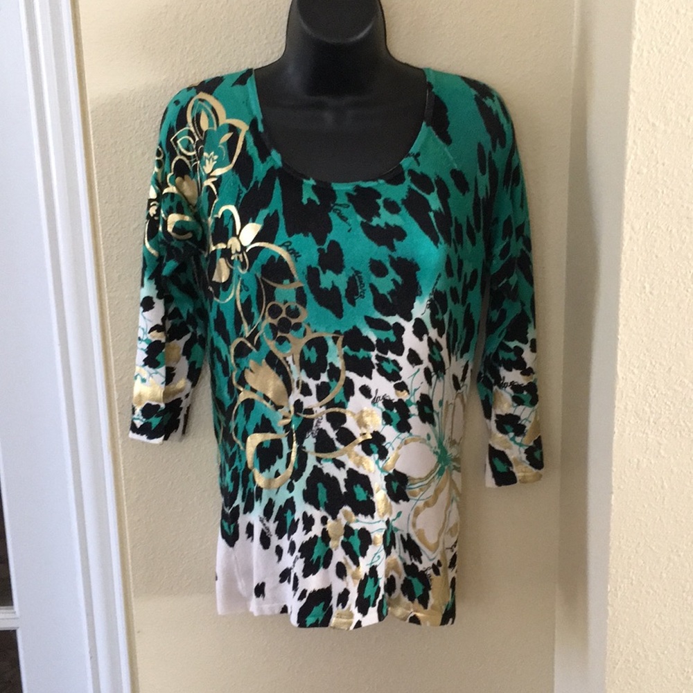Cache women’s top size Medium!